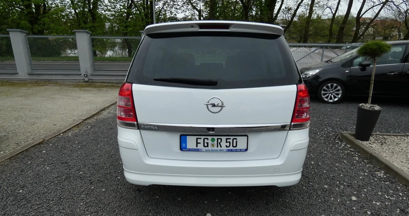 Opel Zafira cena 25700 przebieg: 153000, rok produkcji 2010 z Złotów małe 667